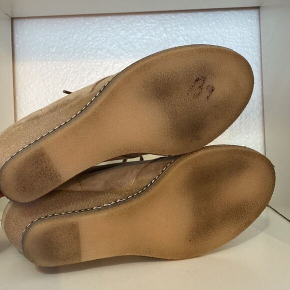 J.Crew Suede Desert Wedge Booties Taupe Tan Ankle Minimalist Classic Neutral - Picture 9 of 9